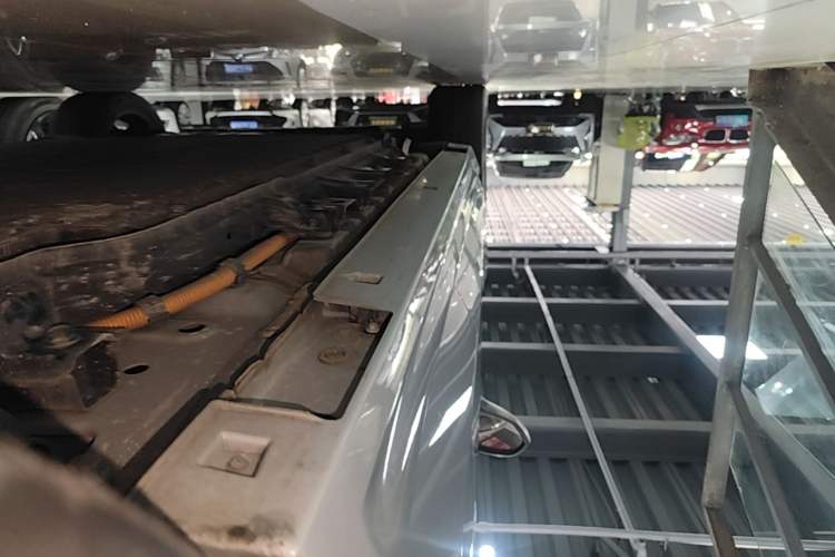 Used BAIC Beijing EU5 PLUS 2023 R500 Premium Edition Left Side Sill