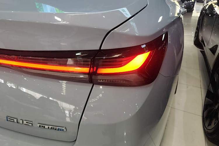 Used BAIC Beijing EU5 PLUS 2023 R500 Premium Edition Right Rear Taillight