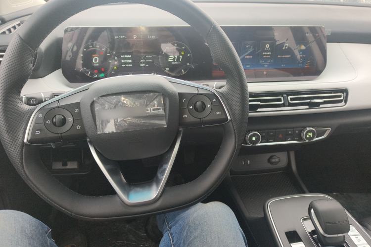 Used BAIC Beijing EU5 PLUS 2023 R600 Premium Edition Center Console