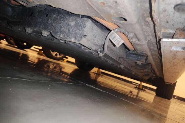 Used BAIC Beijing EU5 PLUS 2023 R600 Premium Edition Chassis Front Left