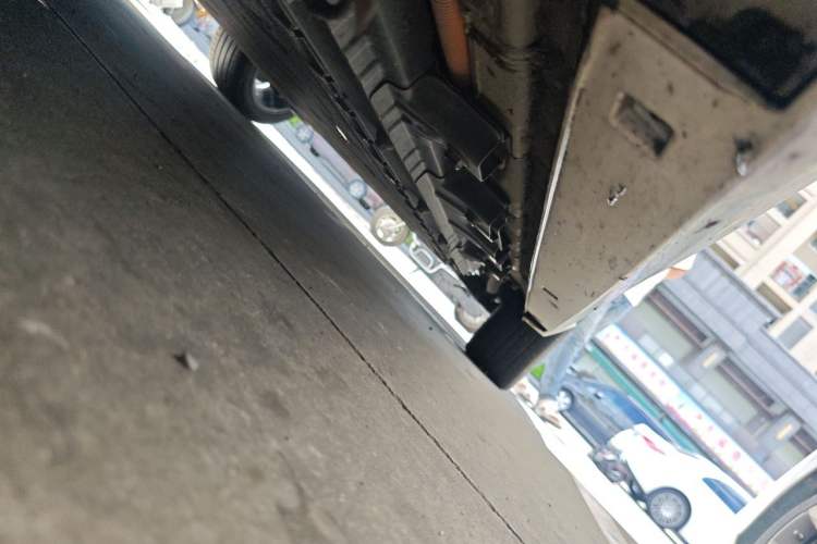 Used BAIC Beijing EU5 PLUS 2023 R500 Premium Edition Chassis Front Left