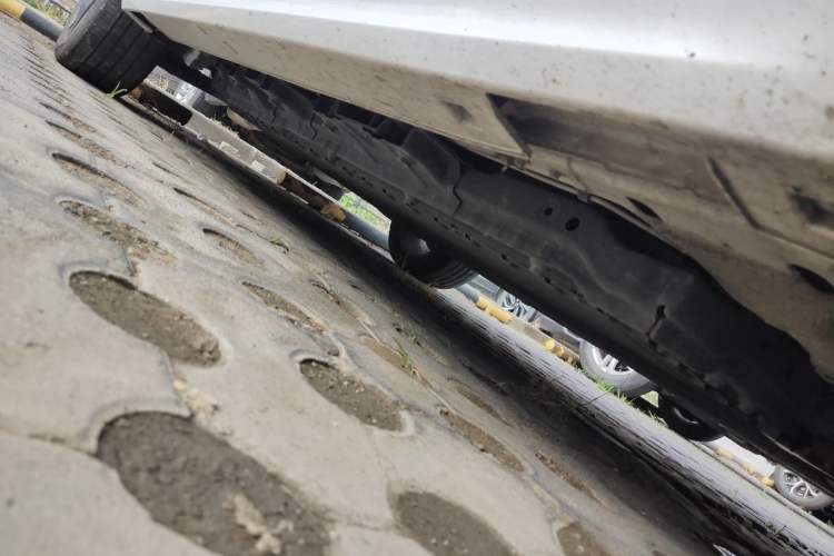 Used BAIC Beijing EU5 PLUS 2023 R500 Premium Edition Chassis Front Right