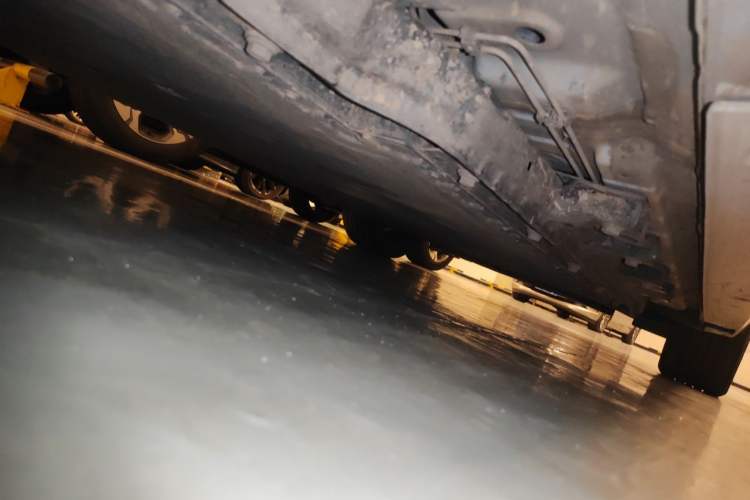 Used BAIC Beijing EU5 PLUS 2023 R600 Premium Edition Chassis Rear Right