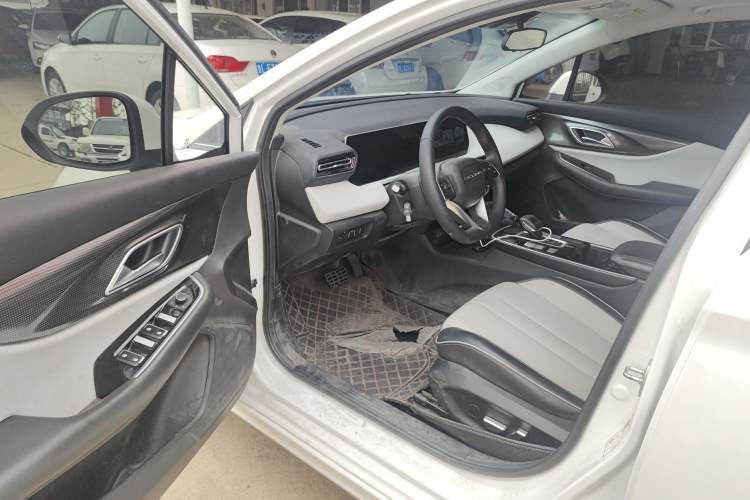 Used BAIC Beijing EU5 PLUS 2023 R500 Premium Edition Driver Seat