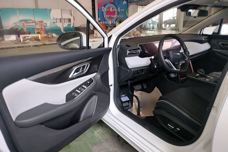 Used BAIC Beijing EU5 PLUS 2023 R600 Premium Edition Driver Seat
