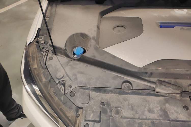 Used BAIC Beijing EU5 PLUS 2023 R600 Premium Edition Engine Bay Right
