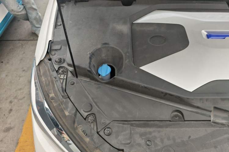 Used BAIC Beijing EU5 PLUS 2023 R500 Premium Edition Engine Bay Right