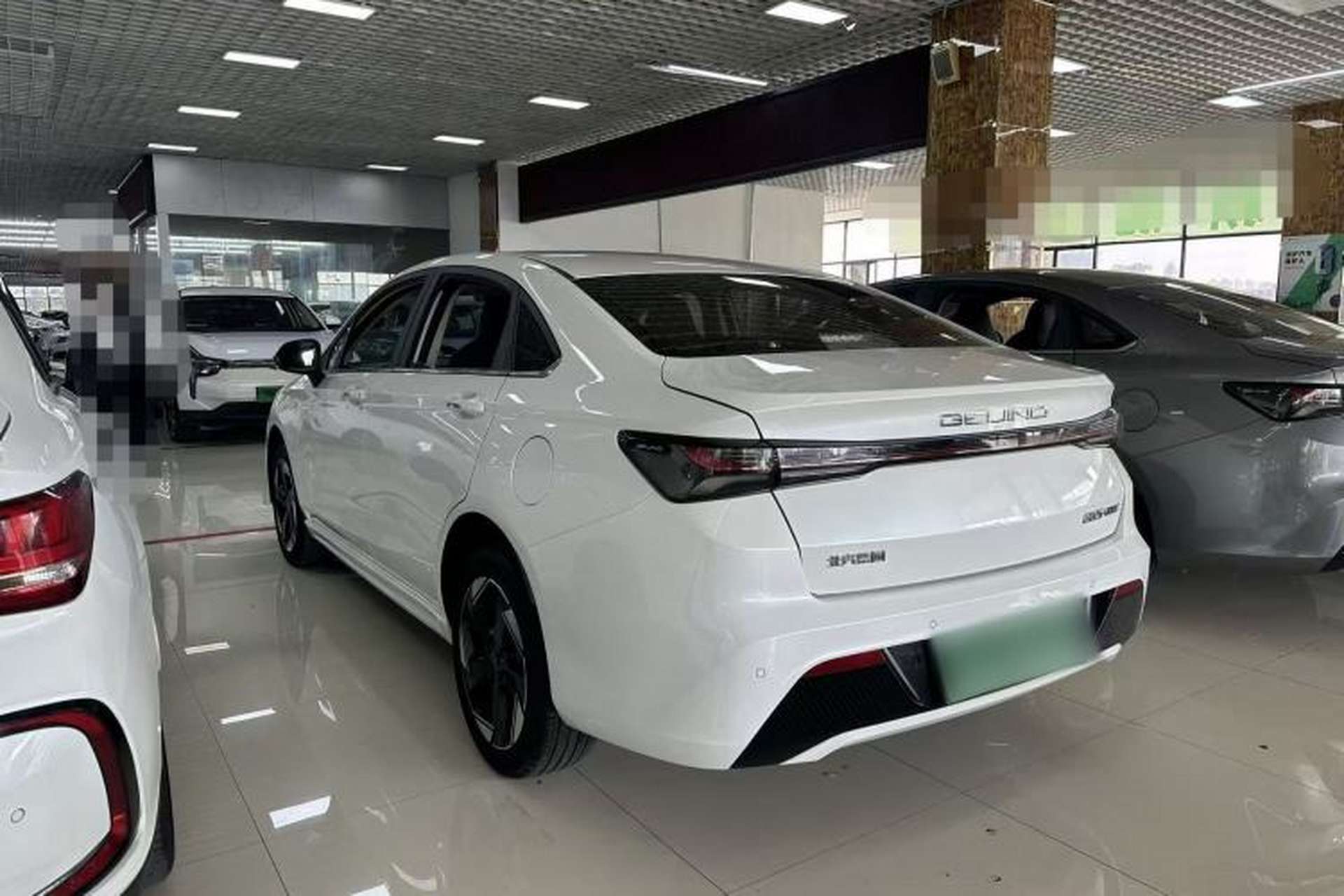 Used BAIC Beijing EU5 PLUS 2023 R500 Premium Edition Exterior 4