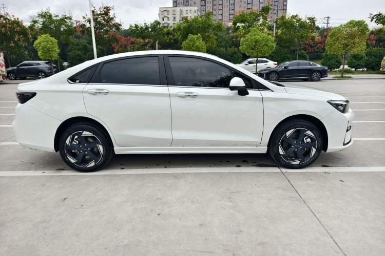 Used BAIC Beijing EU5 PLUS 2023 R600 Premium Edition Exterior 4