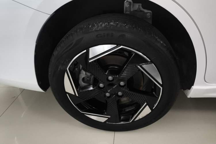 Used BAIC Beijing EU5 PLUS 2023 R500 Premium Edition Exterior 8