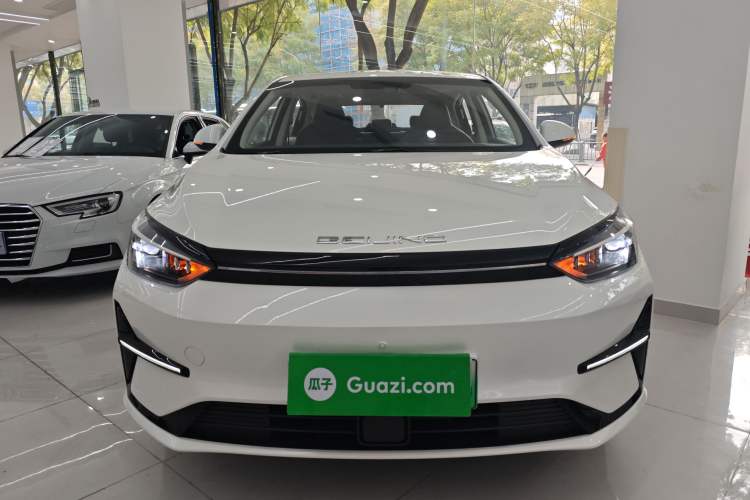 Used BAIC Beijing EU5 PLUS 2023 R500 Premium Edition Front