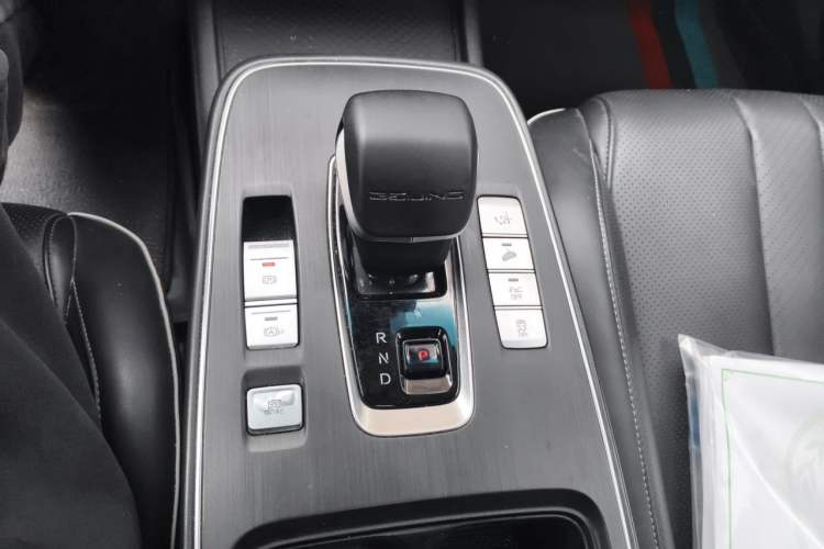 Used BAIC Beijing EU5 PLUS 2023 R500 Premium Edition Gear Lever
