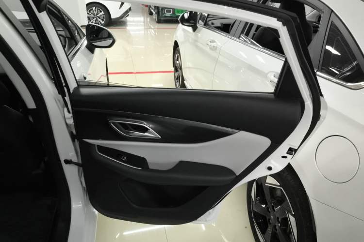 Used BAIC Beijing EU5 PLUS 2023 R500 Premium Edition Interior 6