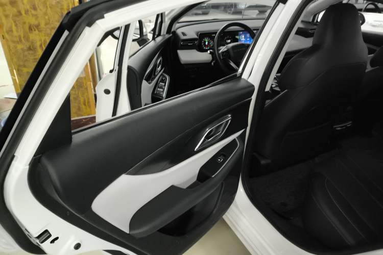 Used BAIC Beijing EU5 PLUS 2023 R500 Premium Edition Interior 8