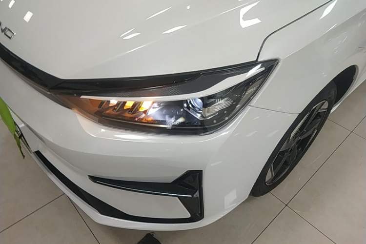 Used BAIC Beijing EU5 PLUS 2023 R500 Premium Edition Left Front Headlight