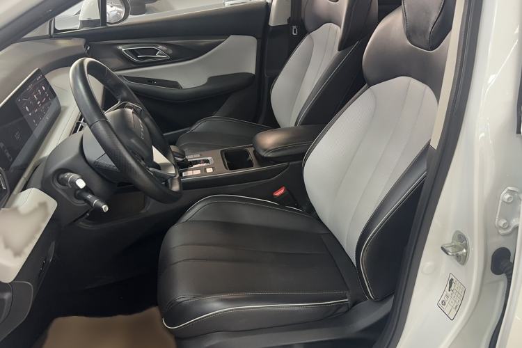 Used BAIC Beijing EU5 PLUS 2023 R500 Premium Travel Edition Left Front Seat