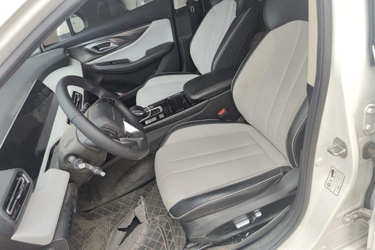 Used BAIC Beijing EU5 PLUS 2023 R500 Premium Edition Left Front Seat