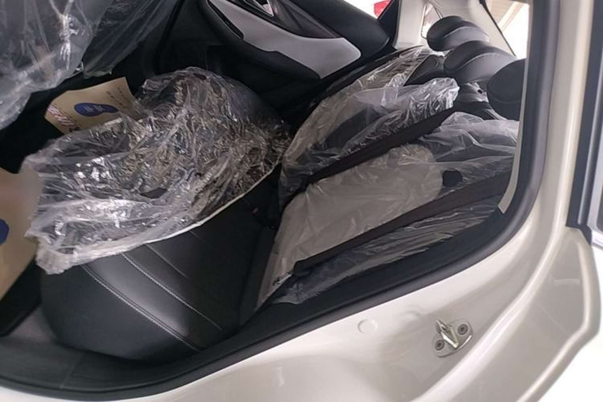 Used BAIC Beijing EU5 PLUS 2023 R600 Premium Edition Left Rear Seat