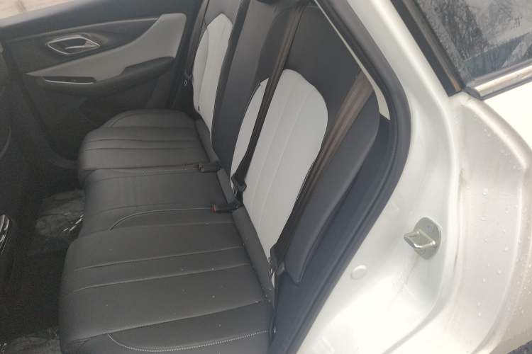 Used BAIC Beijing EU5 PLUS 2023 R600 Premium Edition Left Rear Seat