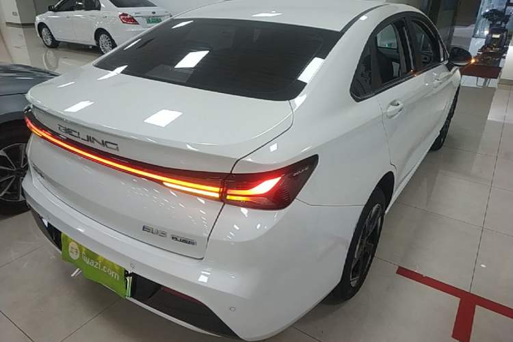 Used BAIC Beijing EU5 PLUS 2023 R500 Premium Edition Rear Right 45 Deg