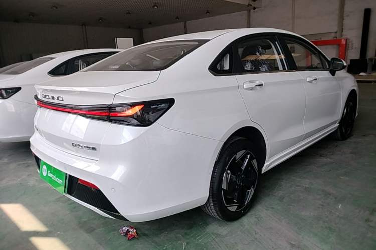 Used BAIC Beijing EU5 PLUS 2023 R600 Premium Edition Rear Right 45 Deg