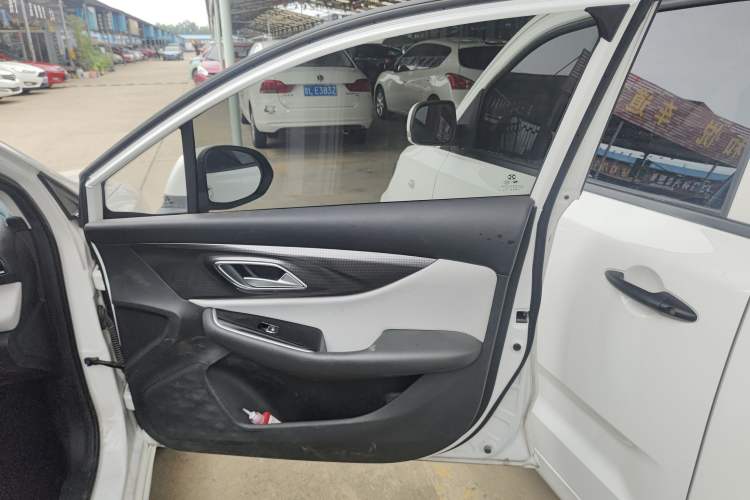 Used BAIC Beijing EU5 PLUS 2023 R500 Premium Edition Right Front Door Interior