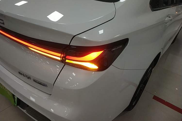 Used BAIC Beijing EU5 PLUS 2023 R500 Premium Edition Right Rear Taillight