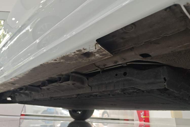 Used BAIC Beijing EU5 PLUS 2023 R500 Premium Edition Right Side Sill