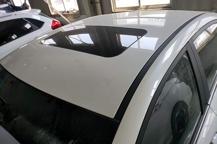 Used BAIC Beijing EU5 PLUS 2023 R600 Premium Edition Roof