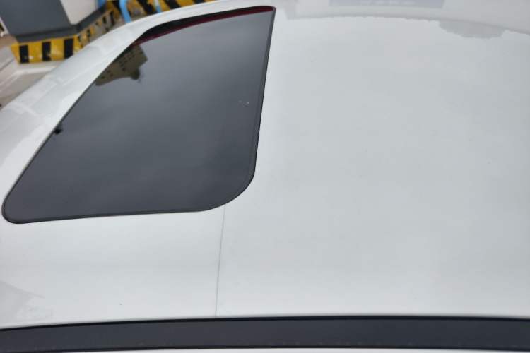 Used BAIC Beijing EU5 PLUS 2023 R600 Premium Edition Roof