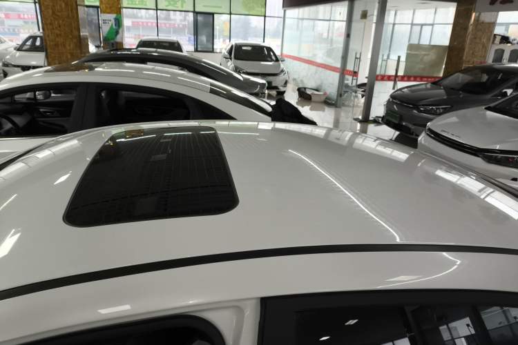 Used BAIC Beijing EU5 PLUS 2023 R500 Premium Edition Roof
