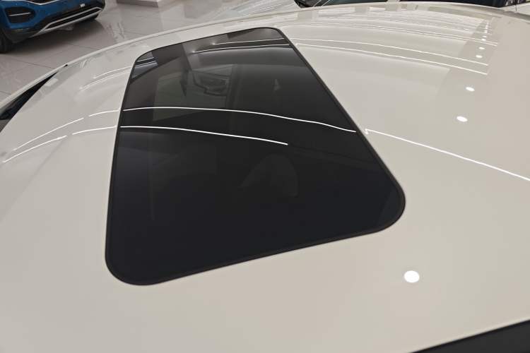 Used BAIC Beijing EU5 PLUS 2023 R500 Premium Edition Roof