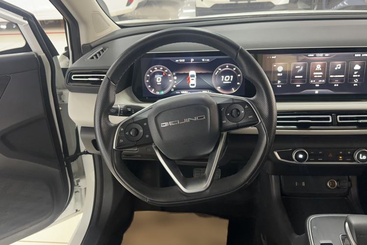 Used BAIC Beijing EU5 PLUS 2023 R500 Premium Travel Edition Steering Wheel