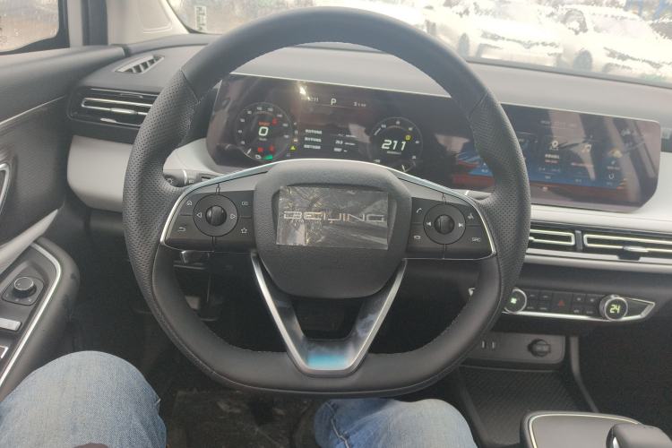 Used BAIC Beijing EU5 PLUS 2023 R600 Premium Edition Steering Wheel