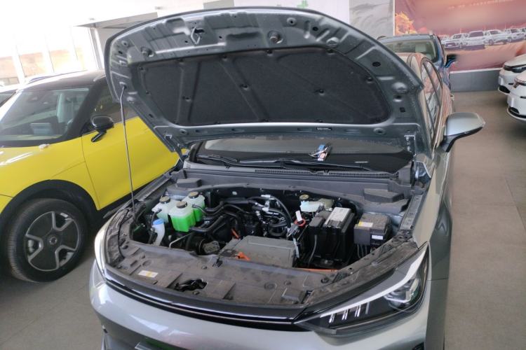 Used BAIC Beijing EU5 PLUS 2024 R600 Premium Travel Edition Engine Bay