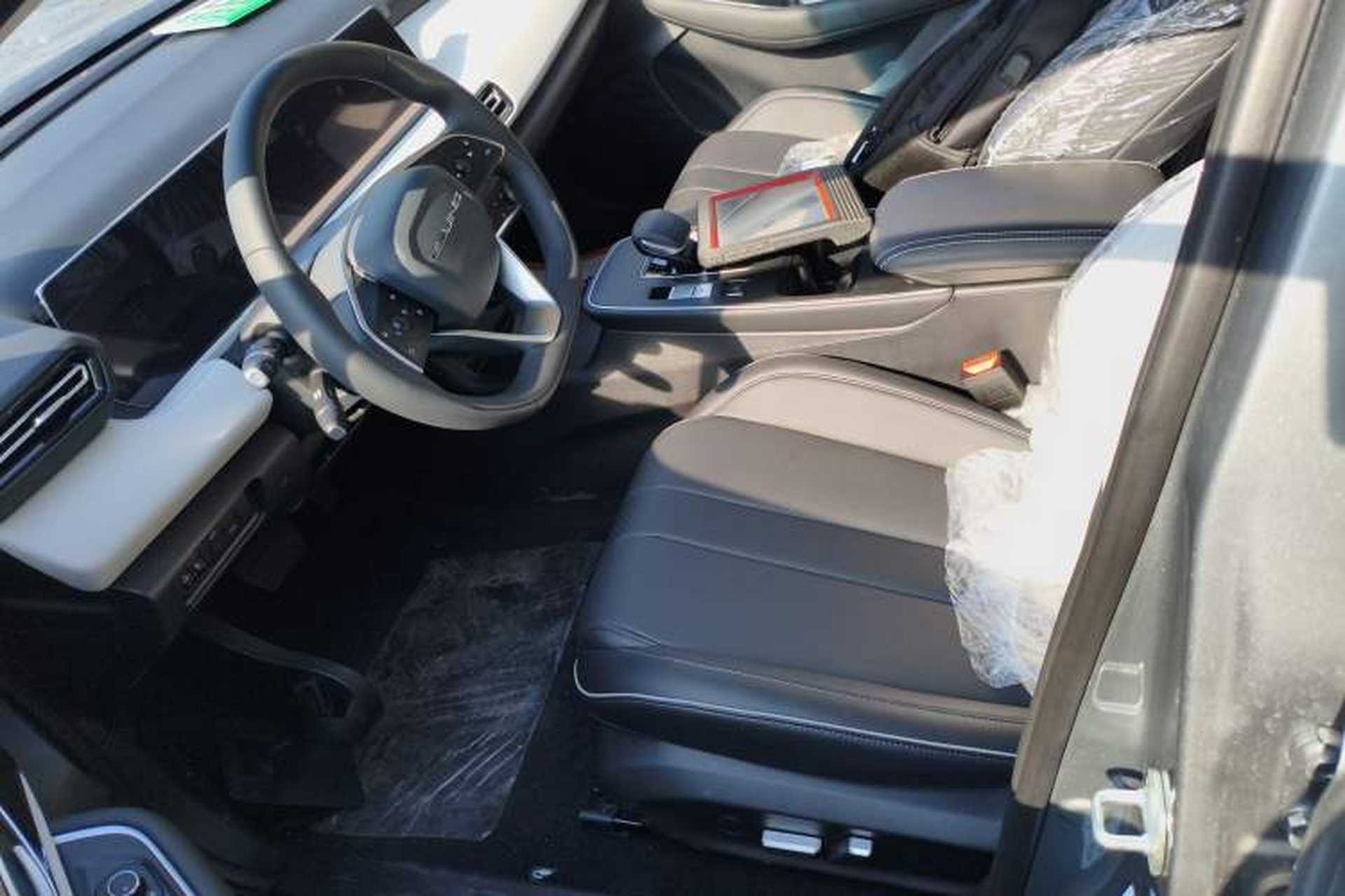 Used BAIC Beijing EU5 PLUS 2024 R600 Premium Travel Edition Left Front Seat