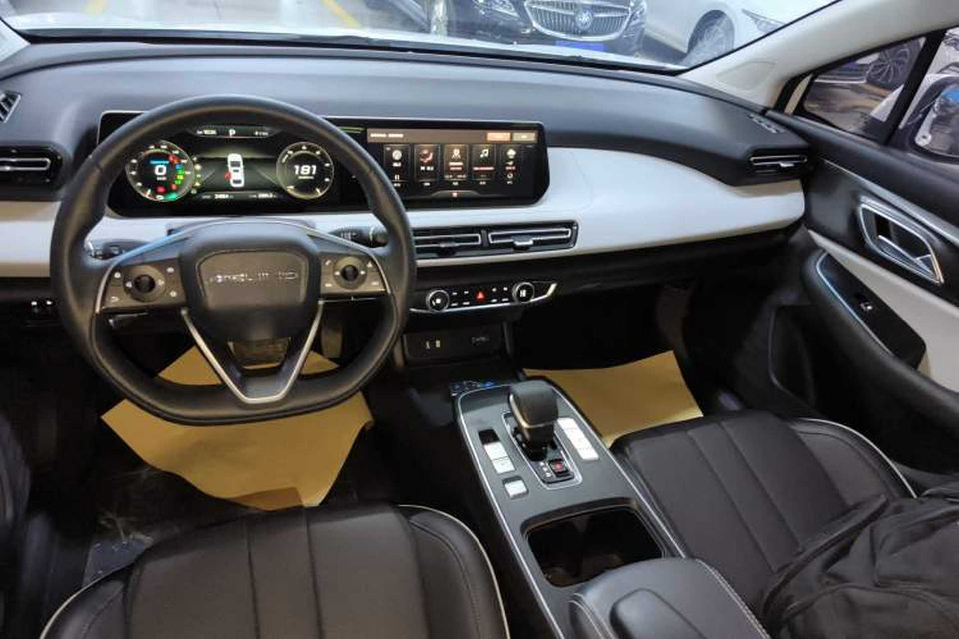 Used BAIC Beijing EU5 PLUS 2024 R600 Premium Travel Edition Audio And AC Panel