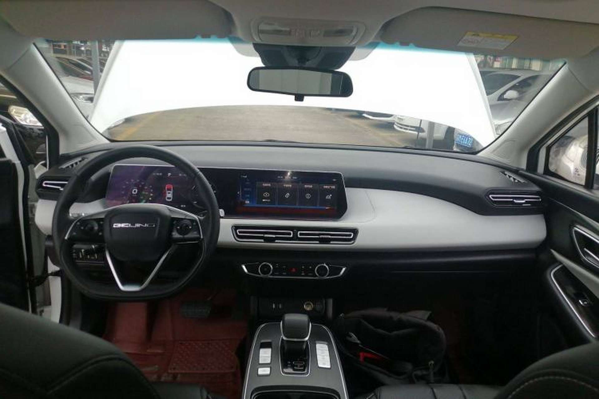 Used BAIC Beijing EU5 PLUS 2024 R600 Premium Travel Edition Center Console