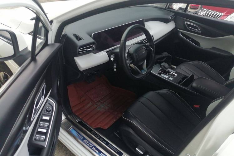 Used BAIC Beijing EU5 PLUS 2024 R600 Premium Travel Edition Driver Seat