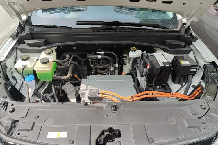 Used BAIC Beijing EU5 PLUS 2024 R500 Standard Travel Edition Engine Bay