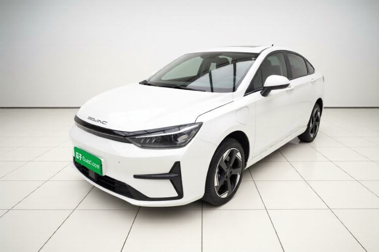 BAIC Beijing EU5 PLUS 2024 R600 Premium Travel Edition d’occasion Guazi used car, China used car export, Used car for sale, Used  cars, Cheapest cars for sale