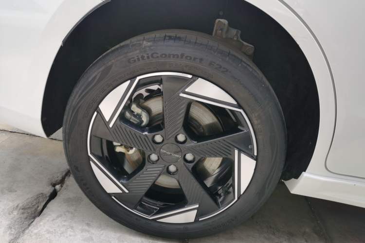 Used BAIC Beijing EU5 PLUS 2024 R500 Standard Travel Edition Exterior 5