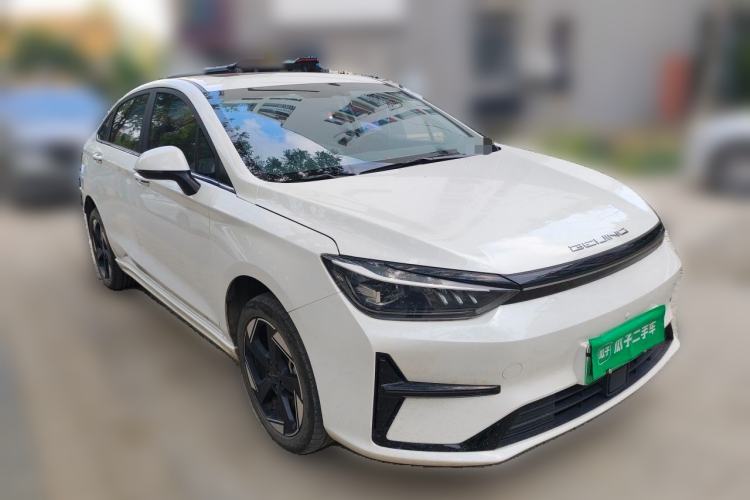 Used BAIC Beijing EU5 PLUS 2024 R600 Premium Travel Edition Front Right 45 Deg