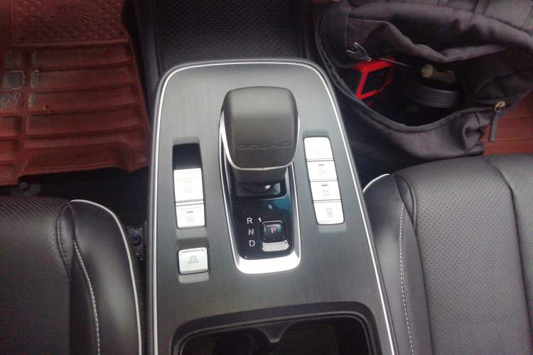 Used BAIC Beijing EU5 PLUS 2024 R600 Premium Travel Edition Gear Lever