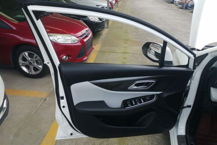 Used BAIC Beijing EU5 PLUS 2024 R600 Premium Travel Edition Left Front Door Interior