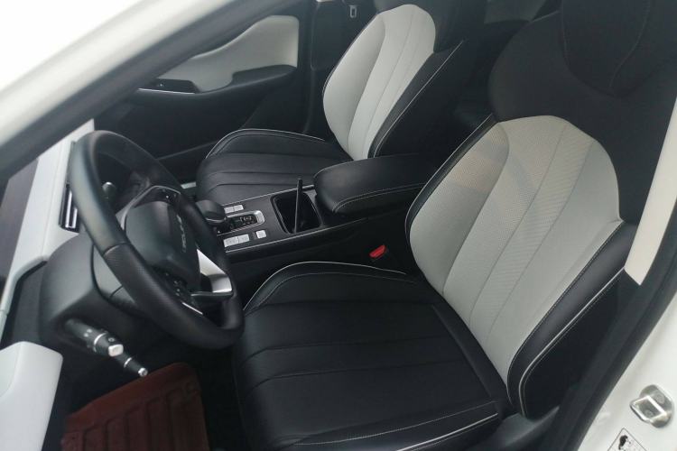 Used BAIC Beijing EU5 PLUS 2024 R600 Premium Travel Edition Left Front Seat