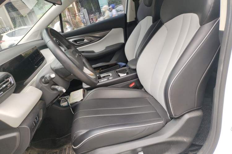Used BAIC Beijing EU5 PLUS 2024 R600 Premium Travel Edition Left Front Seat