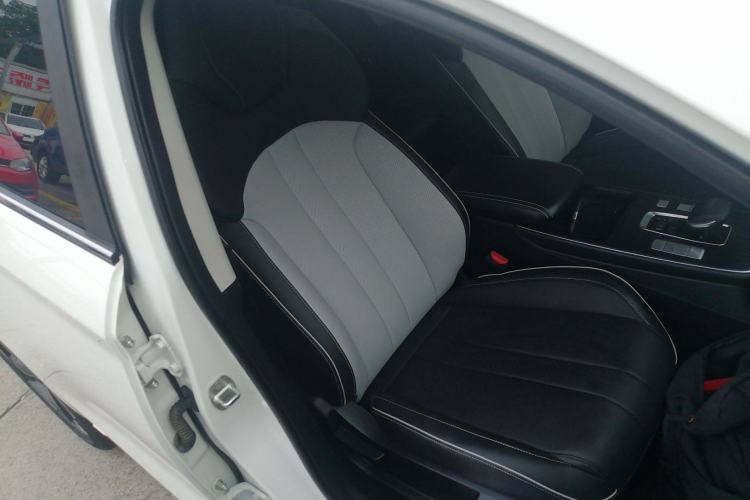 Used BAIC Beijing EU5 PLUS 2024 R600 Premium Travel Edition Right Front Seat
