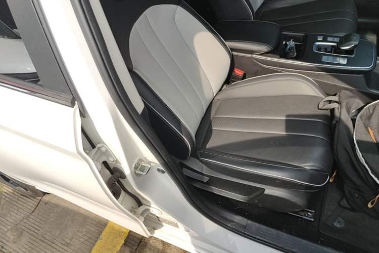 Used BAIC Beijing EU5 PLUS 2024 R500 Standard Travel Edition Right Front Seat