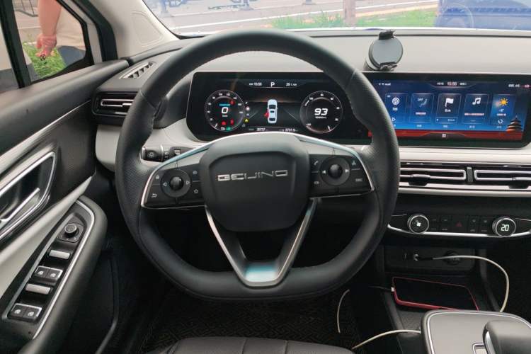 Used BAIC Beijing EU5 PLUS 2024 R500 Standard Travel Edition Steering Wheel